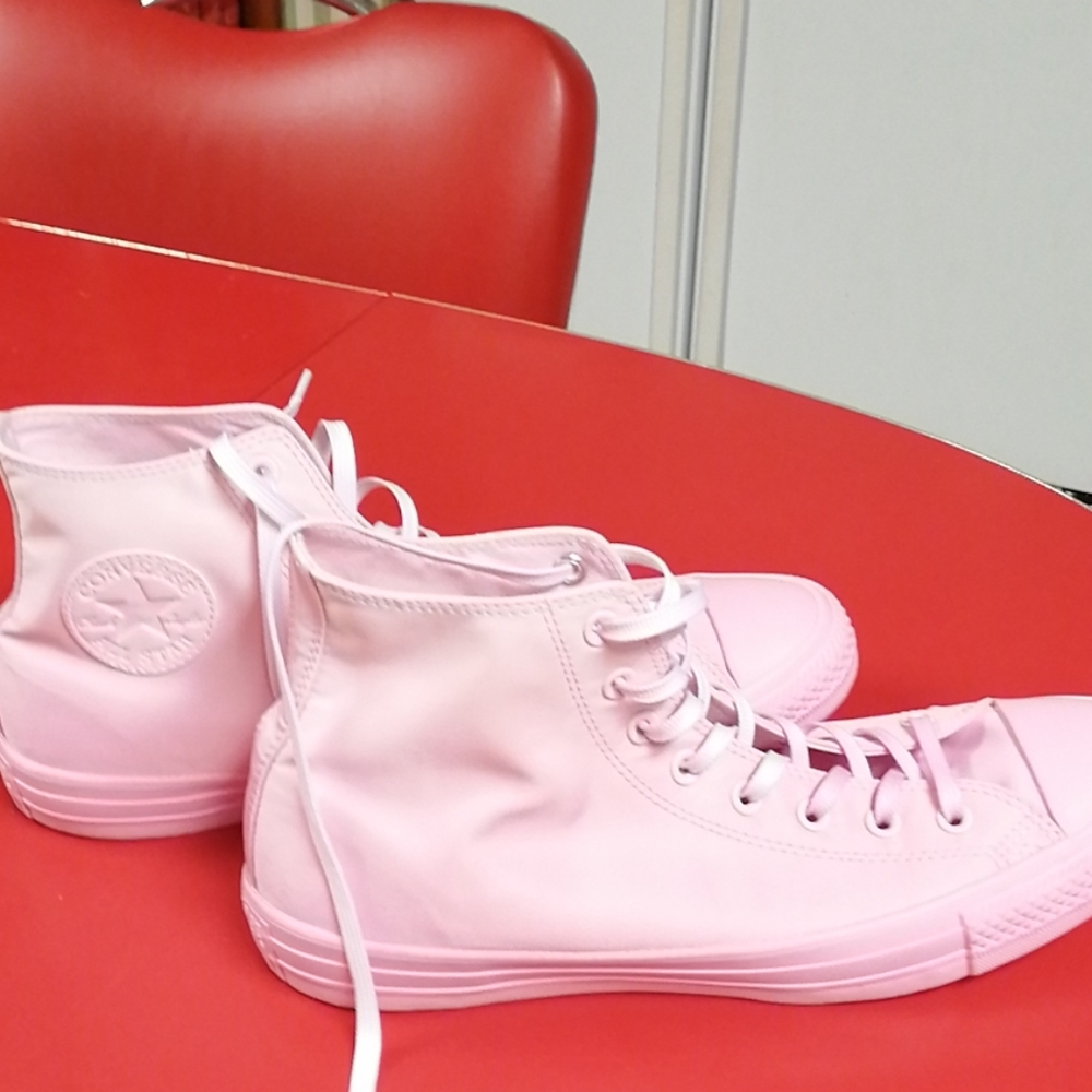 Unisex chuck Taylor all star dip dye pink hightops